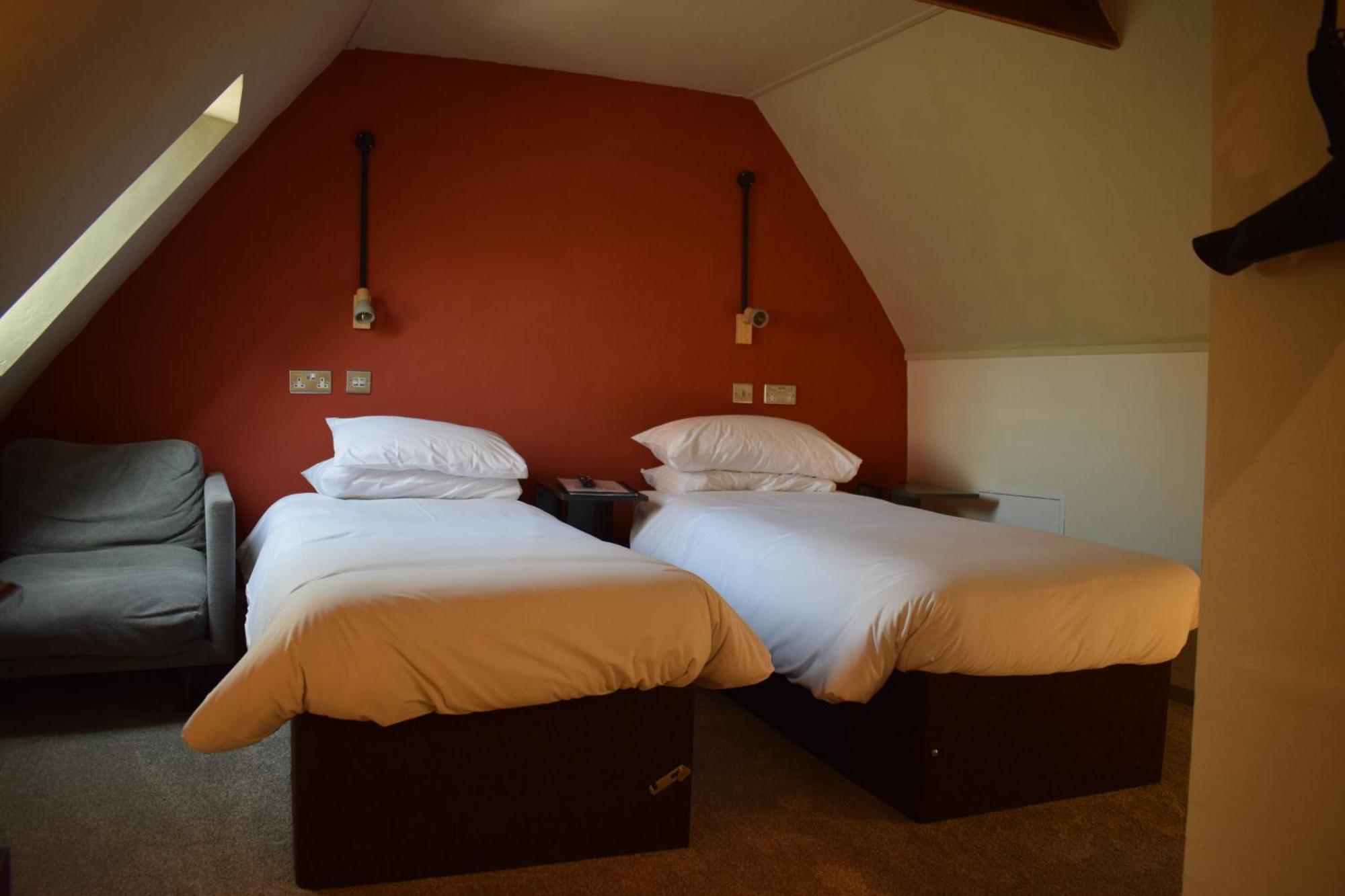 Alma Inn & Dining Rooms Харвич Экстерьер фото