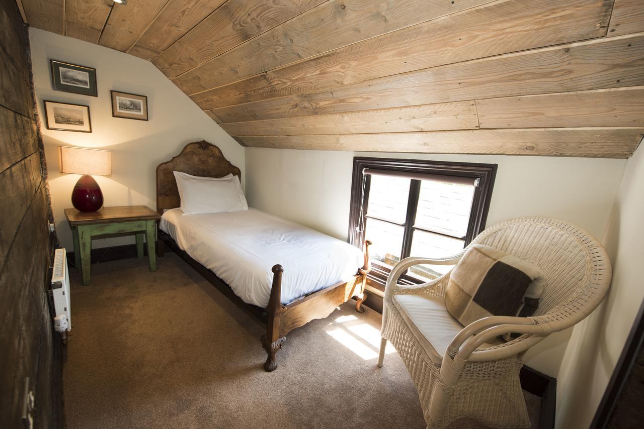 Alma Inn & Dining Rooms Харвич Экстерьер фото